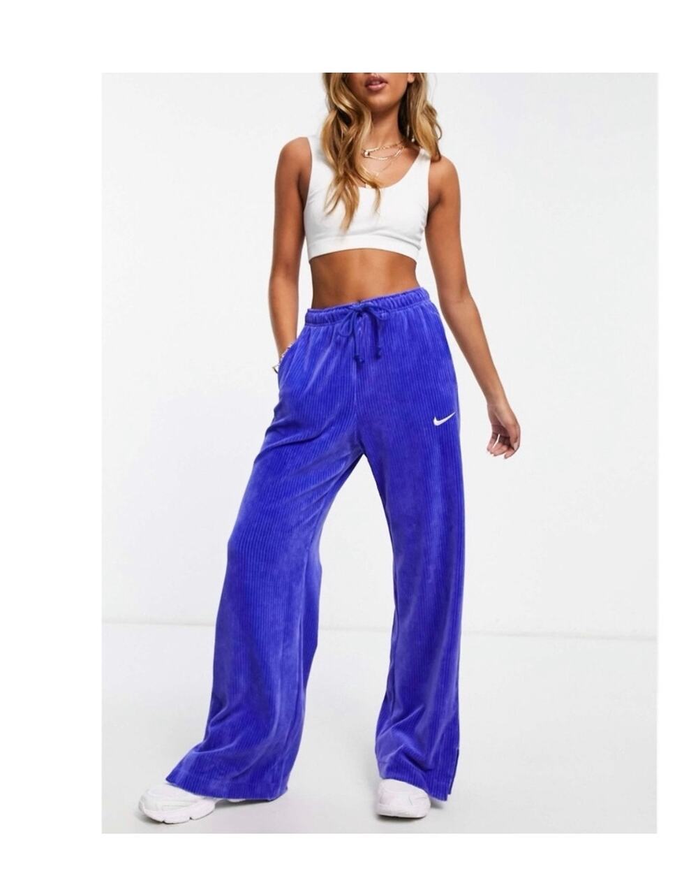 Nike Ribbed Velour High Rise Wide Leg Pants in size small